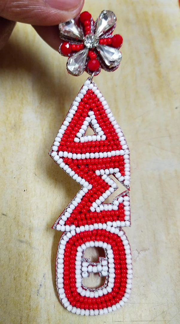 FINAL SALE-Delta Sigma Theta Beaded Earrings